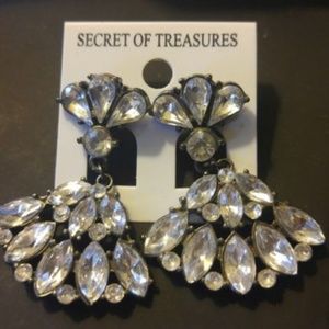 Rhinestone Pierced Chandelier Earings